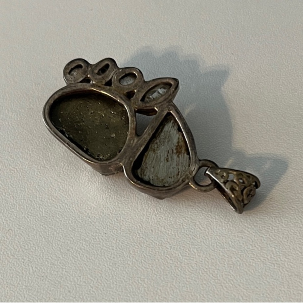 Handmade Crystal Pendant - Picture 4 of 4